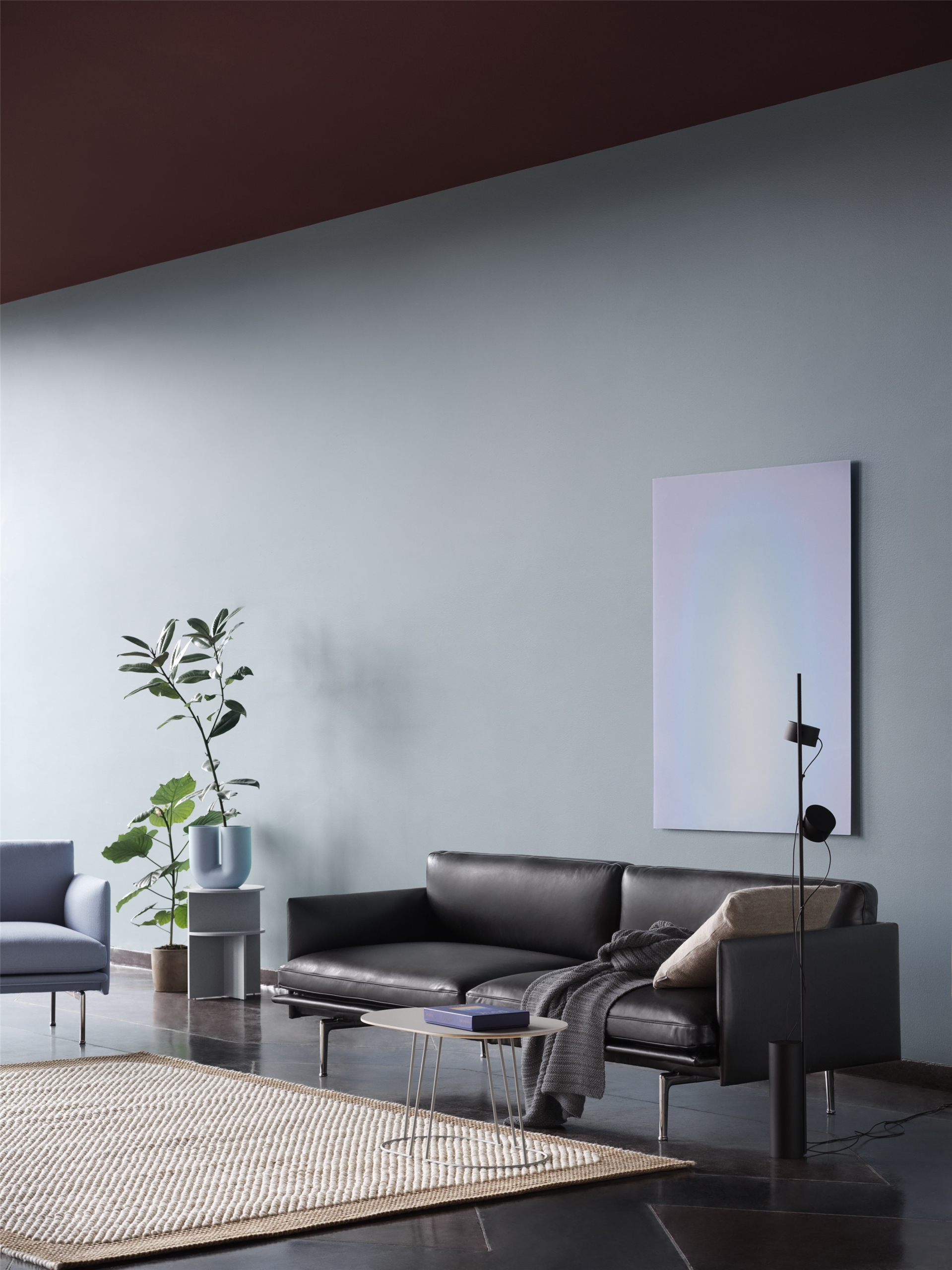 Outline Sofa (3 Seater)