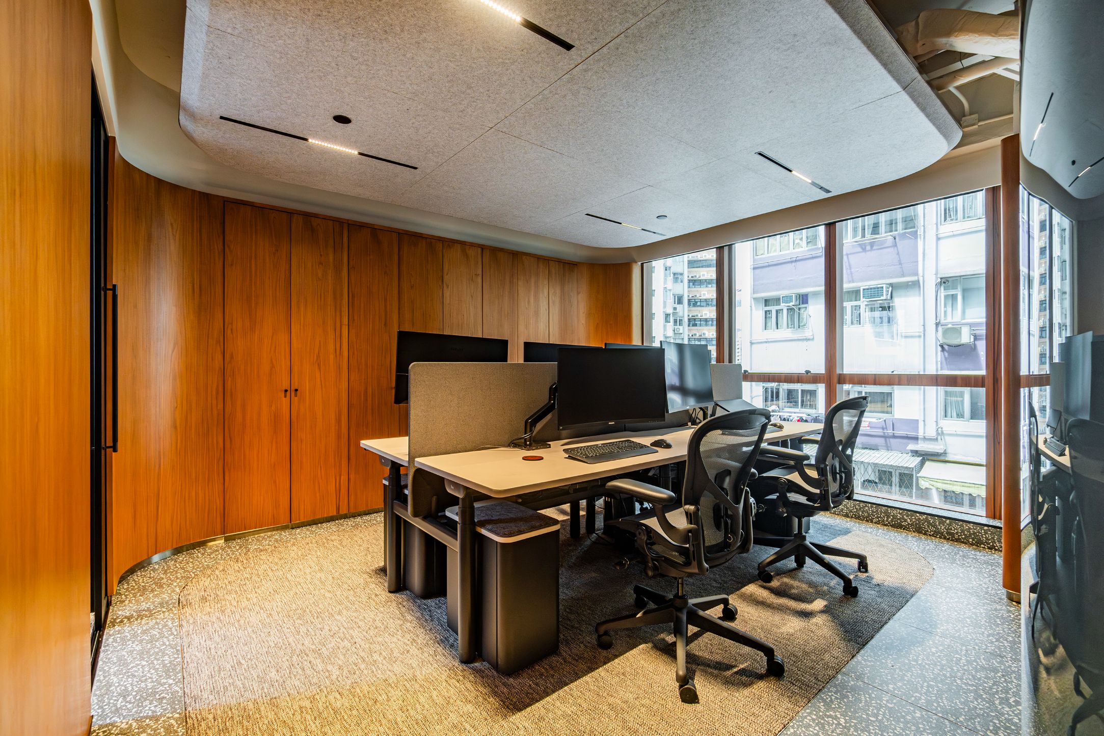 image-slide